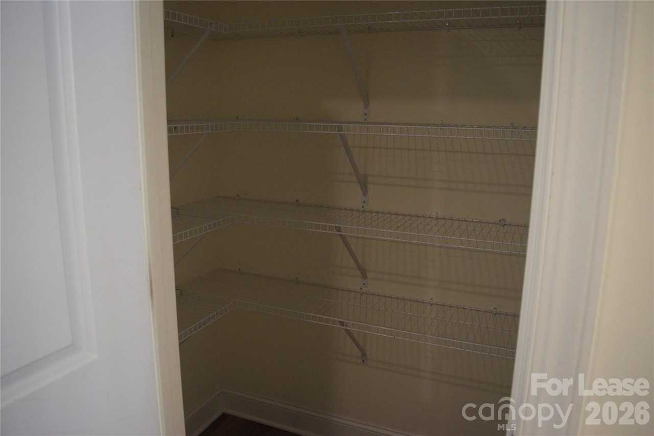4011 Rothwood Ln - Photo 7 of 29