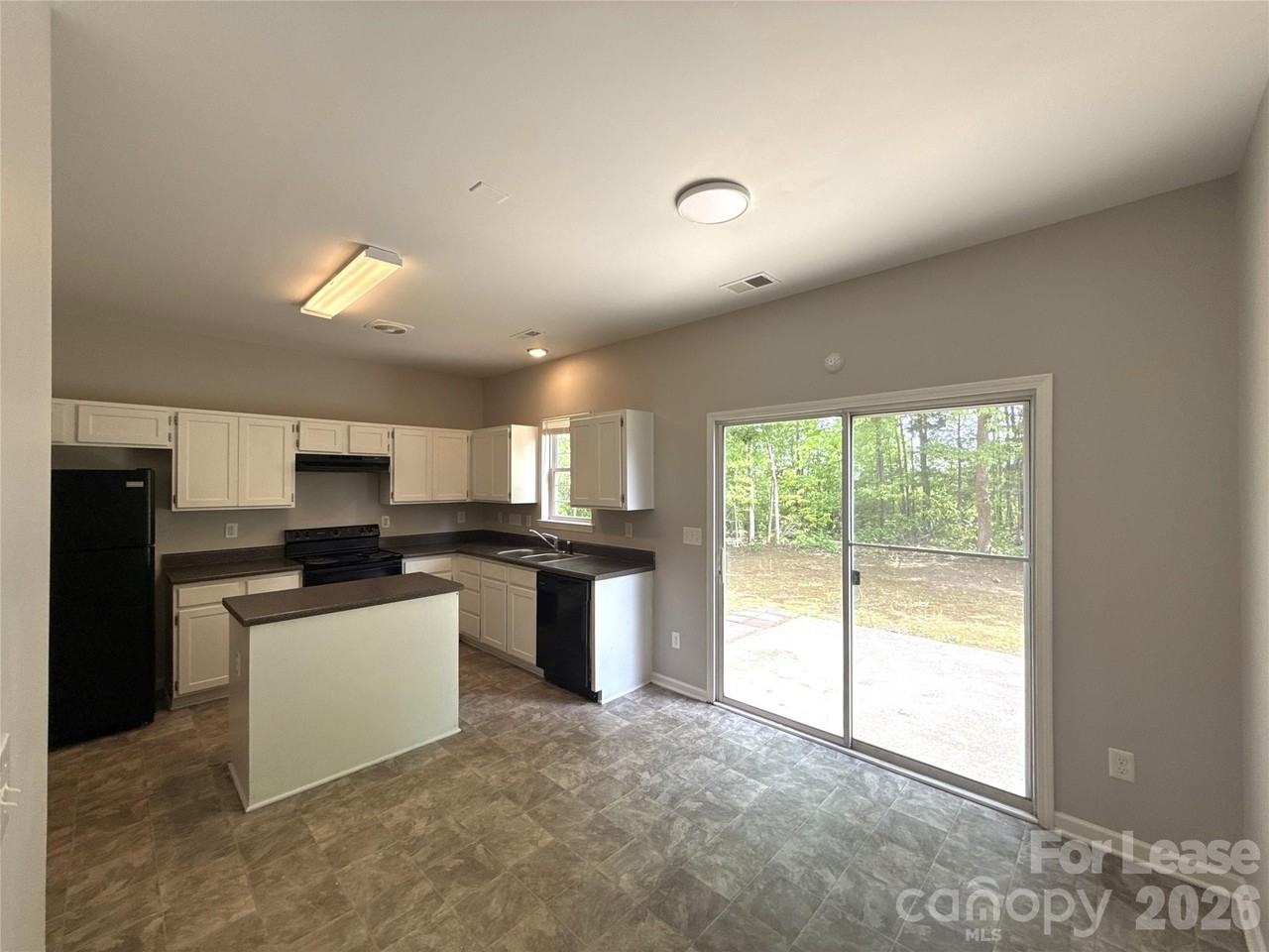 1207 Joannas Ct - Photo 5 of 20