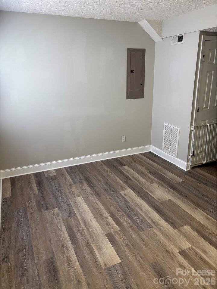 5904 E Nc 150 Hwy - Photo 7 of 8