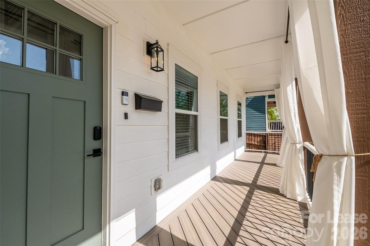 1516 Princess Pl - Photo 2 of 29