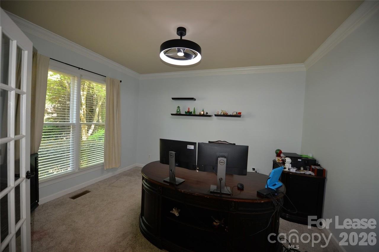 15110 Macbeth Ct - Photo 7 of 29