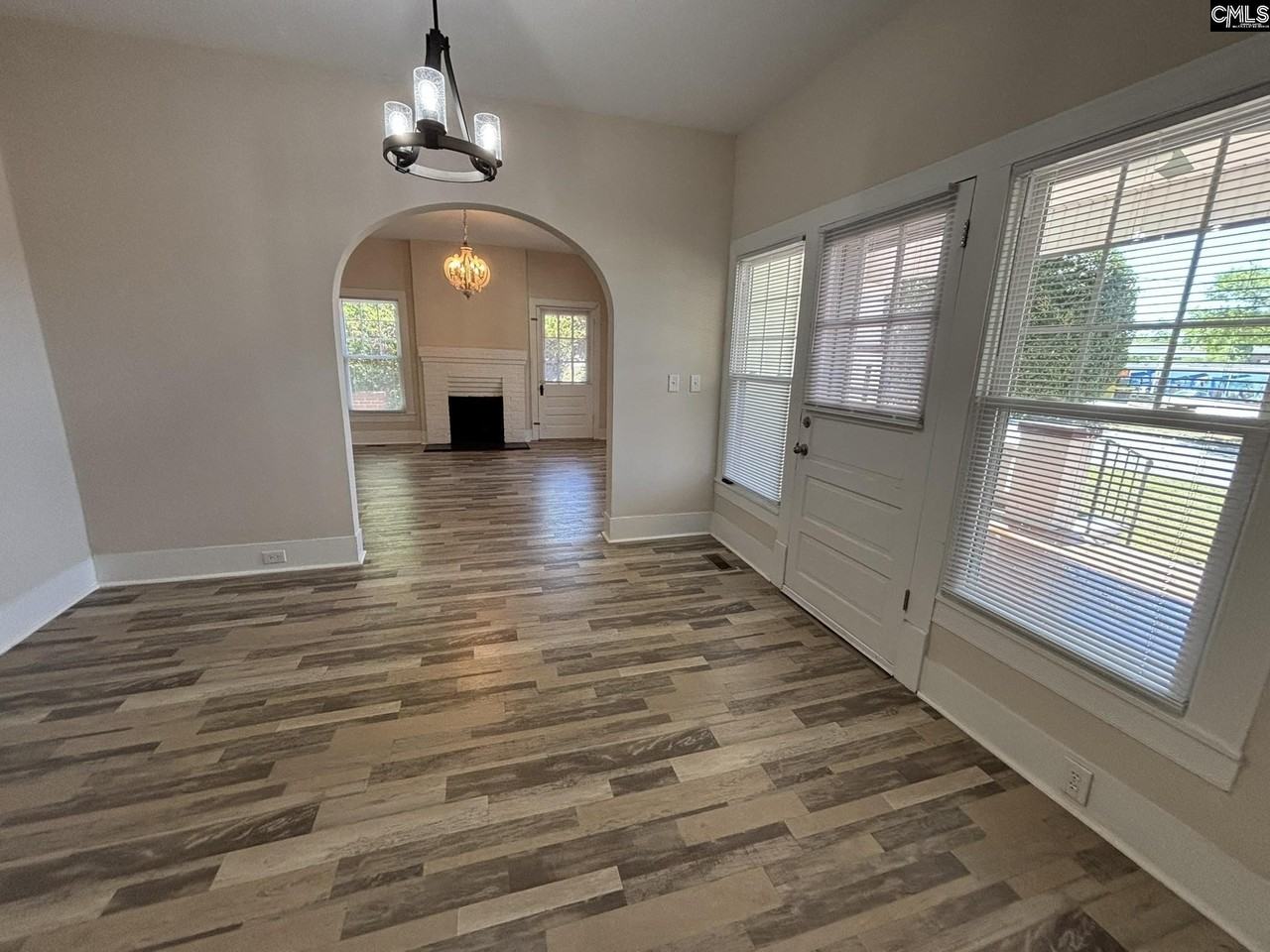 161 Columbia Ave - Photo 3 of 21