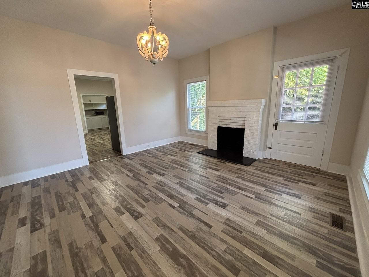 161 Columbia Ave - Photo 5 of 21