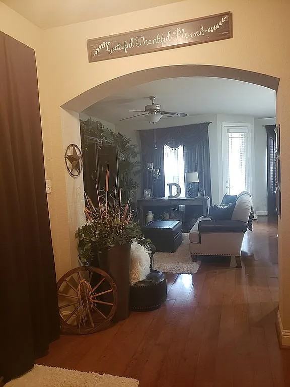 1605 Brook Glen Drive - Photo 6 of 19