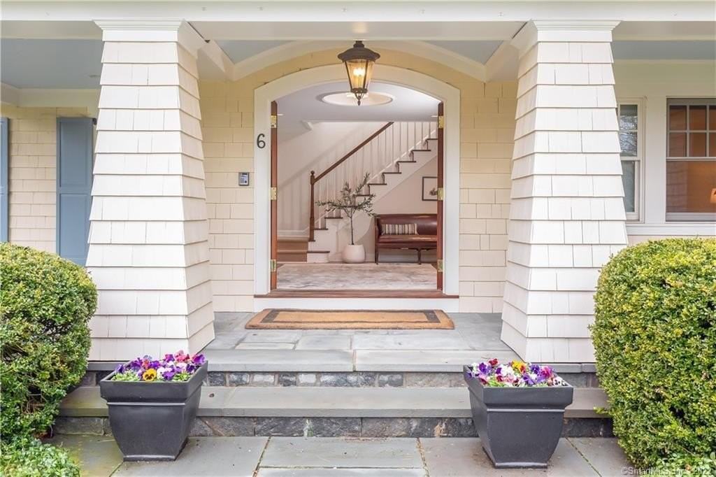 6 Searles Rd - Photo 4 of 39