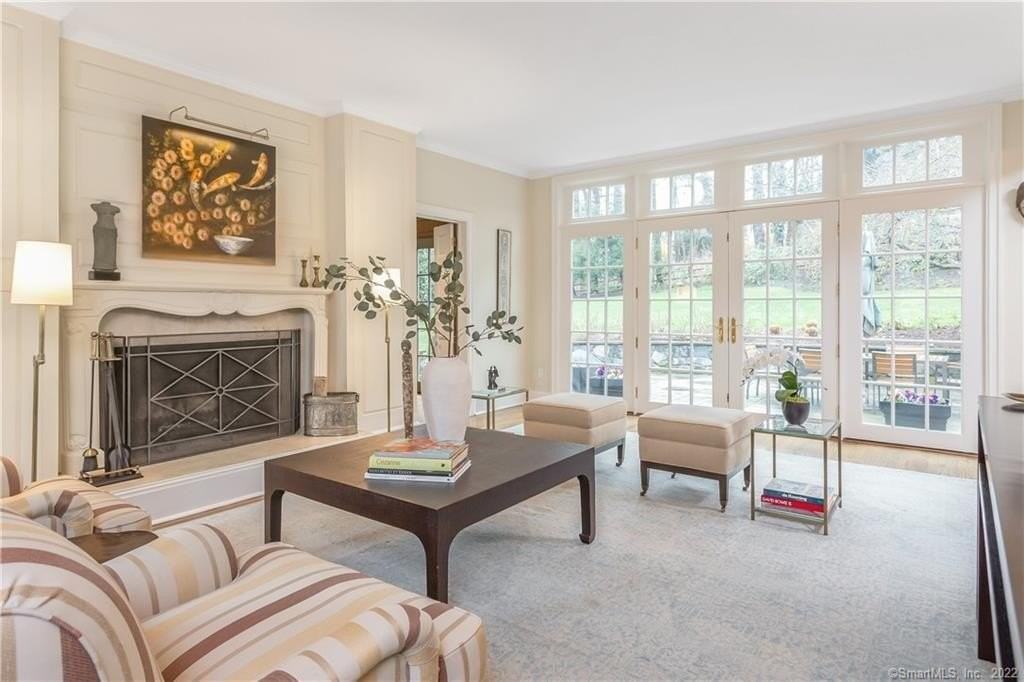 6 Searles Rd - Photo 7 of 39