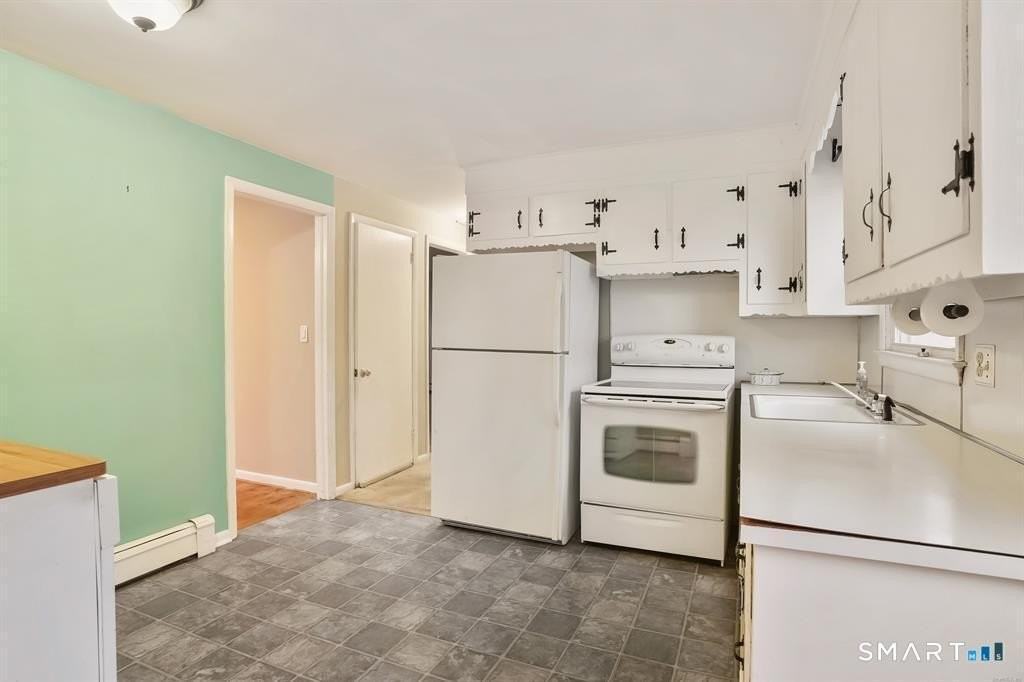 732 Tunxis Hill Rd - Photo 3 of 21