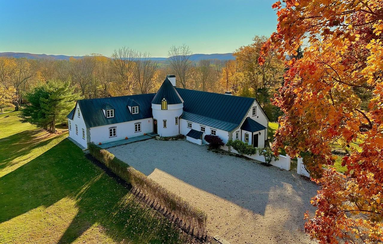 31 Hilltop Rd - Photo 2 of 40