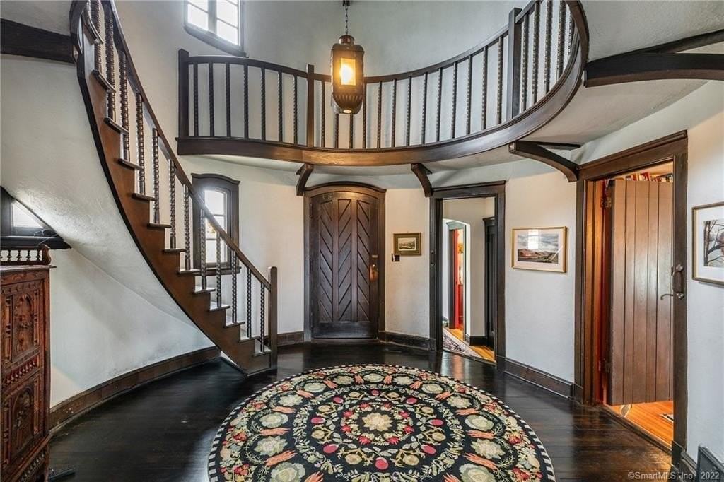 31 Hilltop Rd - Photo 7 of 40