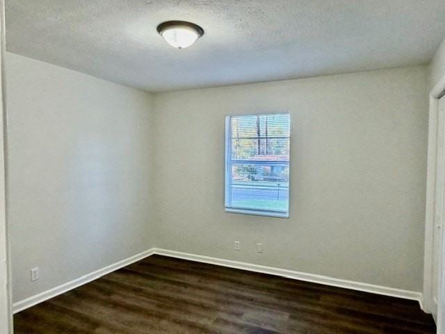 902 Post Oak Dr - Photo 7 of 8