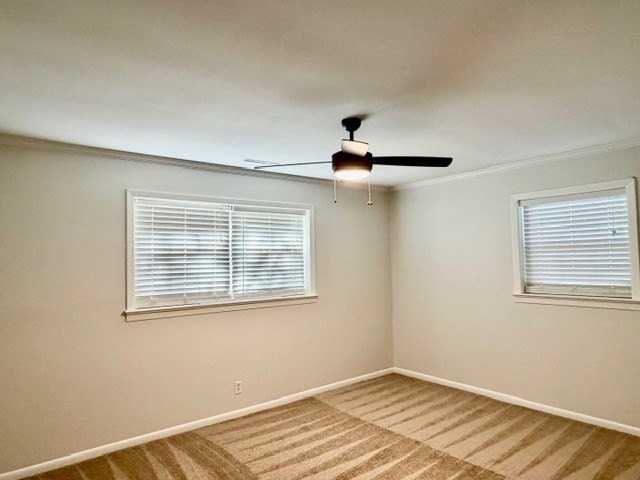 643 S Park Ave - Photo 3 of 8