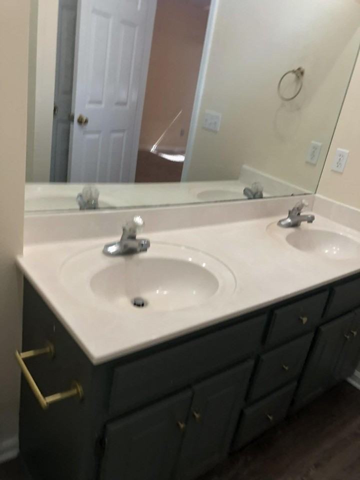 211 Princeton Dr - Photo 5 of 17