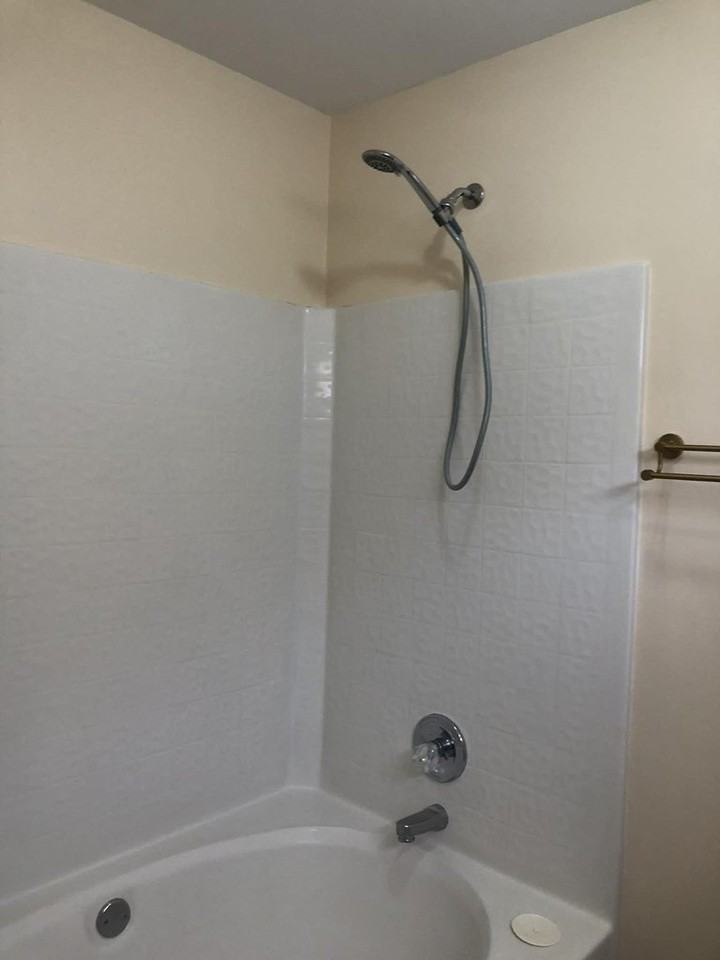 211 Princeton Dr - Photo 7 of 17