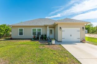 150 E Hibiscus Ave - Photo 1 of 1
