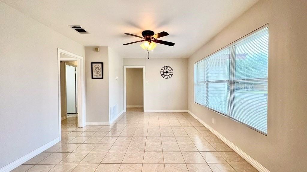 1251 Ricks Dr - Photo 2 of 25