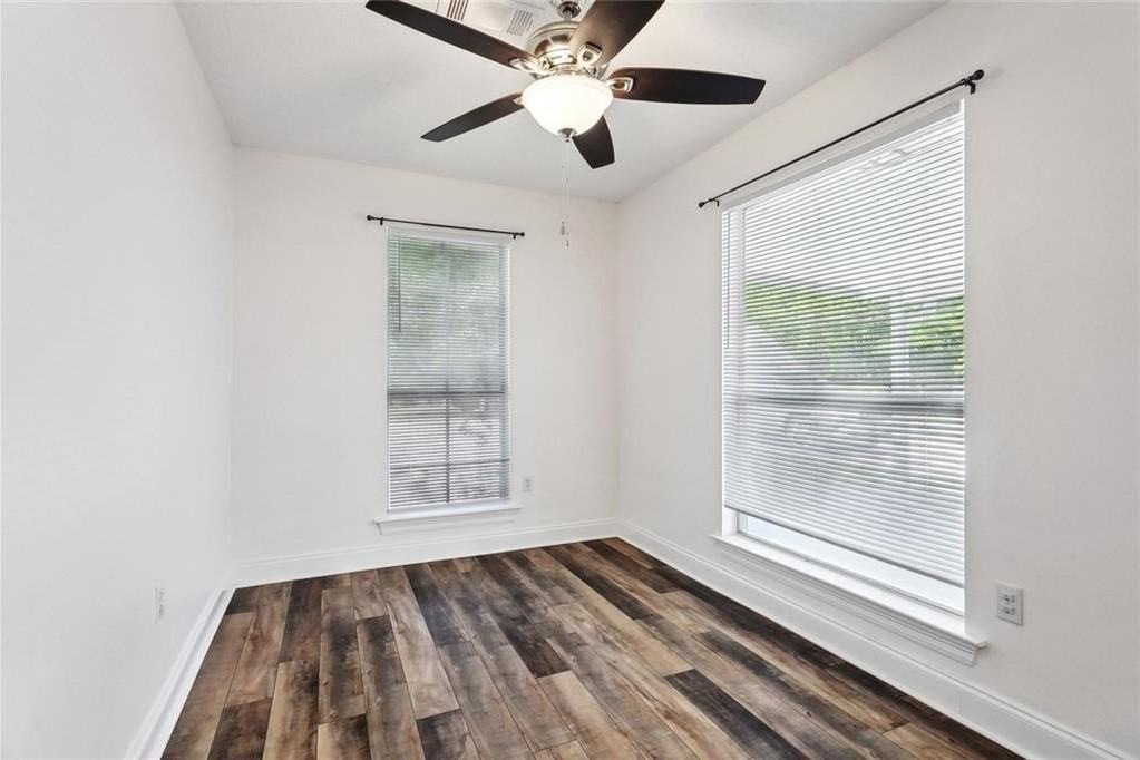 3304 Bridge Dr - Photo 4 of 17