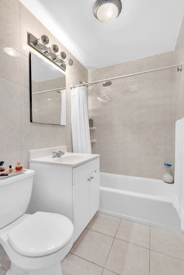 77 Lexington Ave - Photo 4 of 5