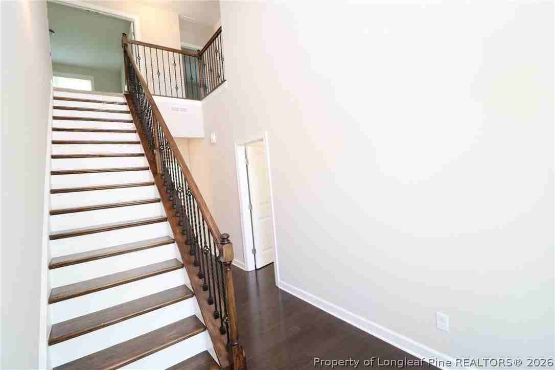 240 Mystwood Hollow Cir - Photo 5 of 50