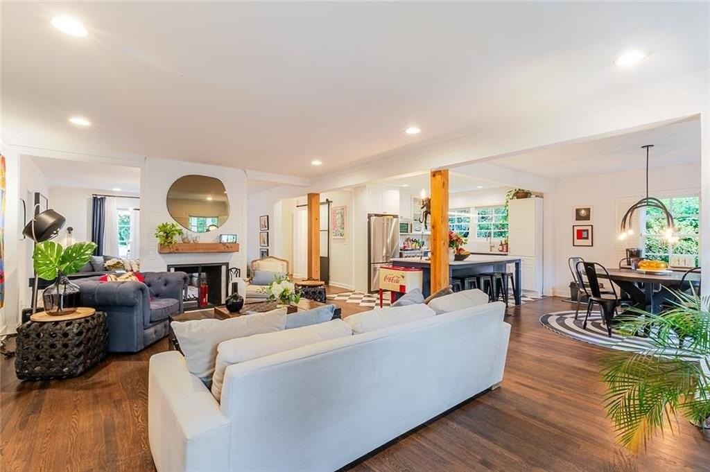 4006 N Stratford Rd Ne - Photo 3 of 30