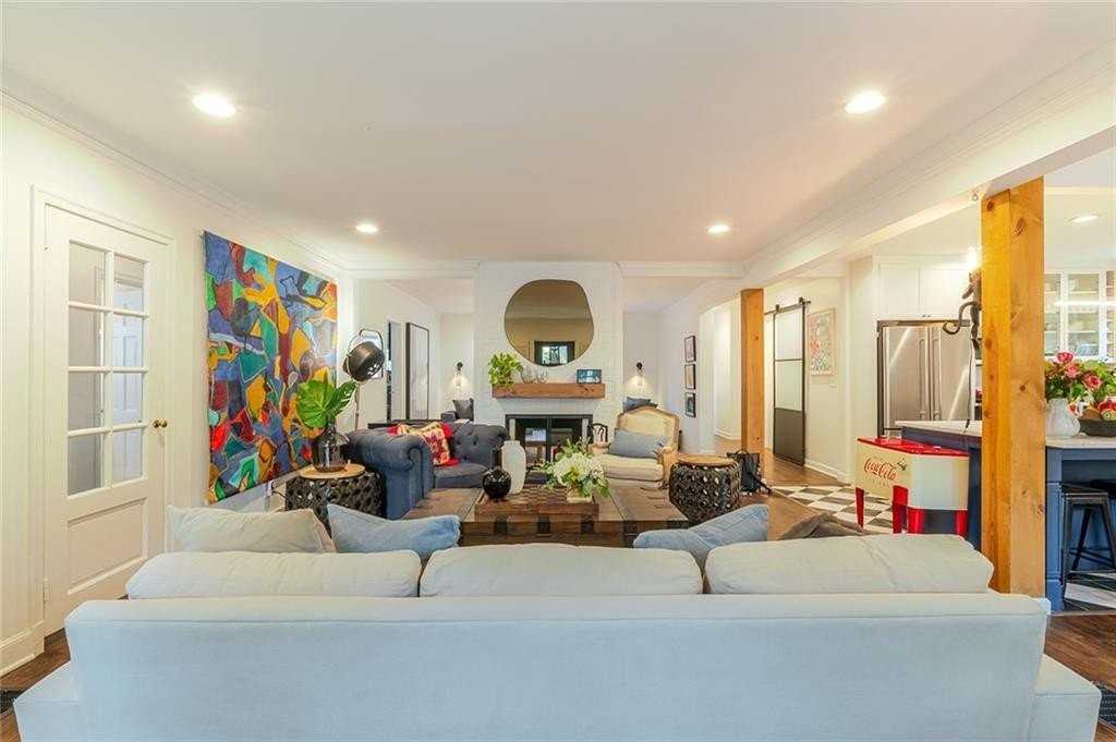 4006 N Stratford Rd Ne - Photo 4 of 30