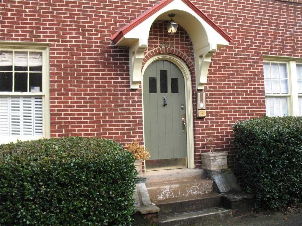 789 Frederica St Ne #3 - Photo 3 of 29