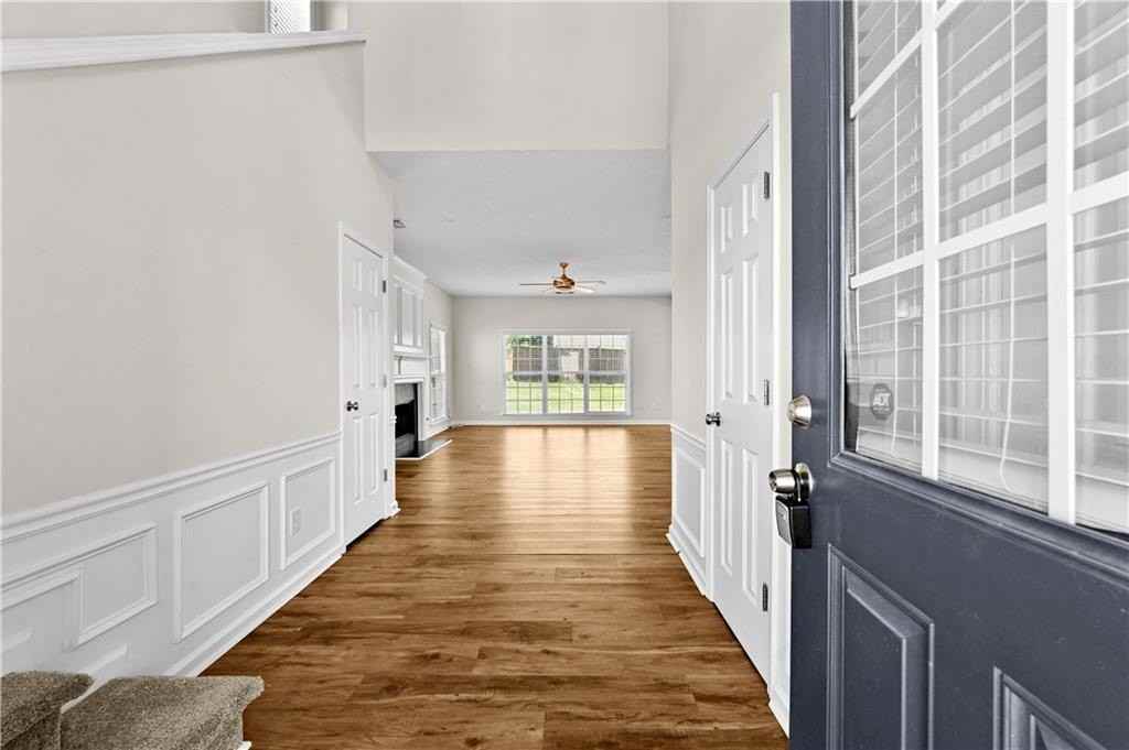 9005 Ruel Ln - Photo 5 of 38