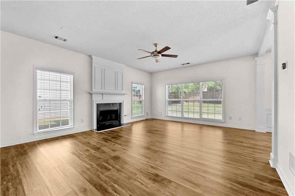 9005 Ruel Ln - Photo 7 of 38