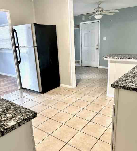 302 Kelly Ct #1 - Photo 4 of 18