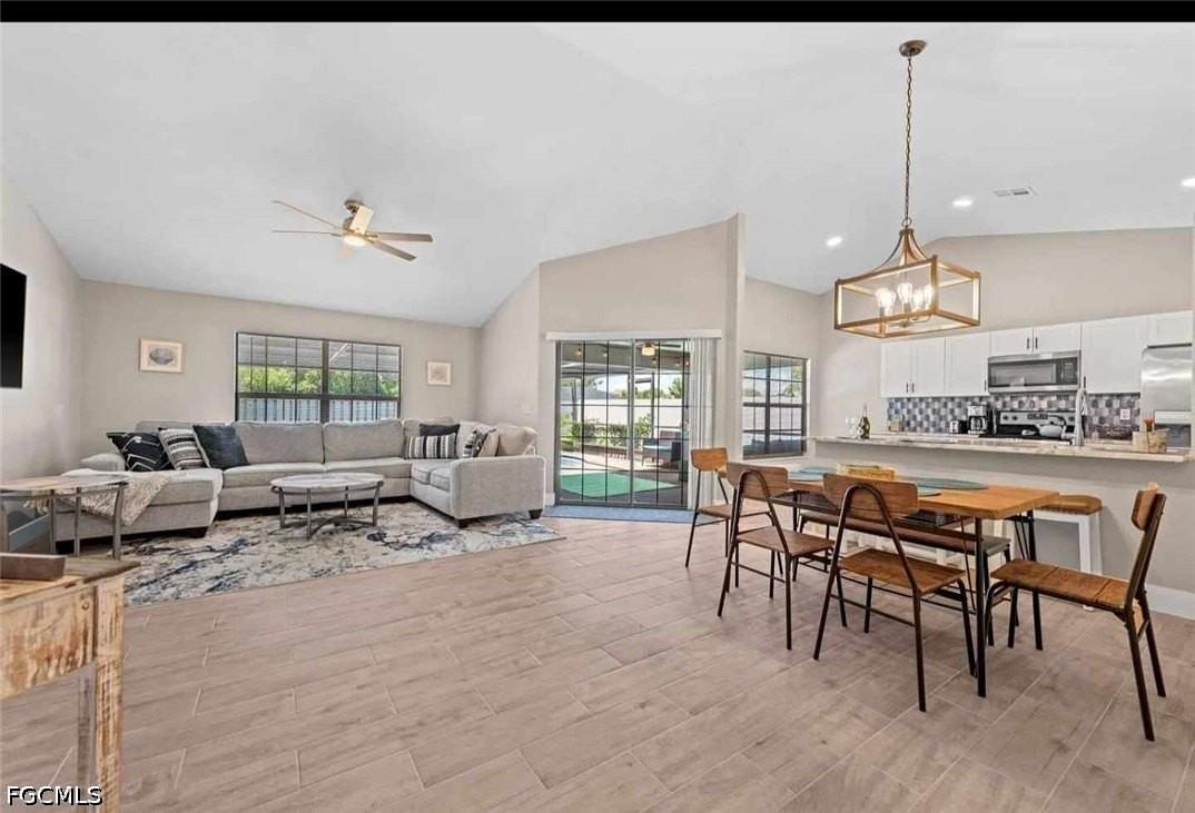 2206 Se 4th St - Photo 6 of 15