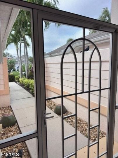 4317 Avian Ave - Photo 2 of 21