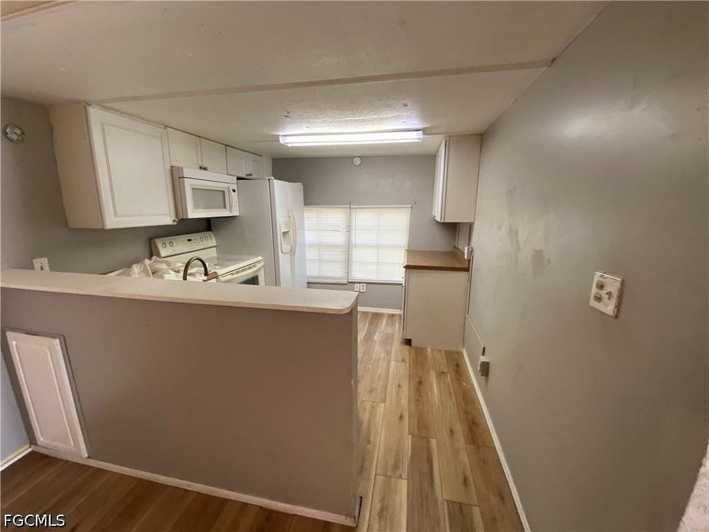 2210 Cantor Ln #2212 - Photo 2 of 15