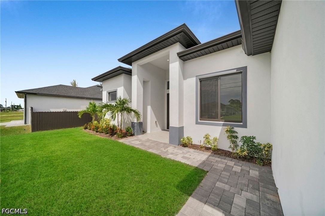 3423 Ne 13th Ave - Photo 3 of 37