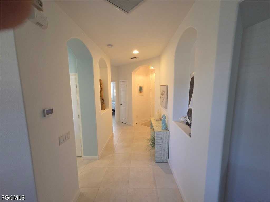 10640 Camarelle Cir - Photo 7 of 29