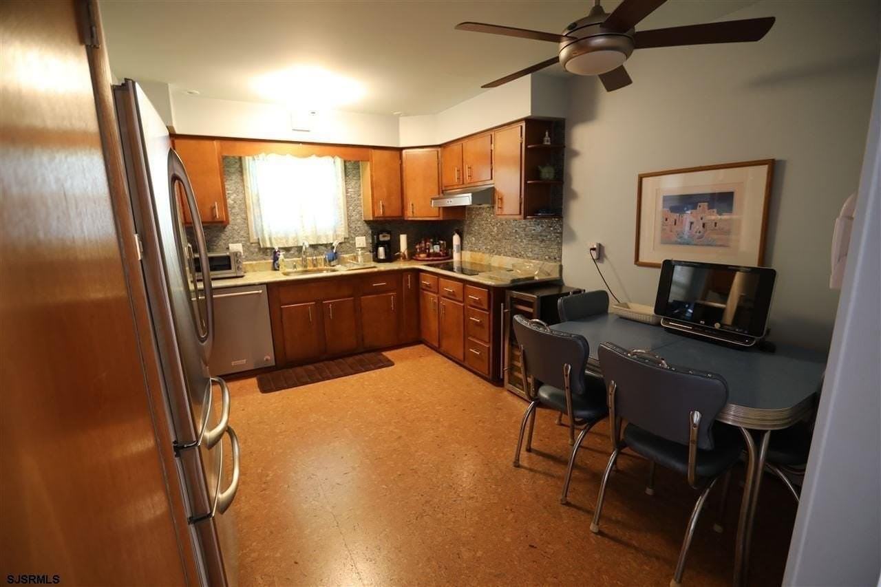 14 S Swarthmore Ave - Photo 7 of 21