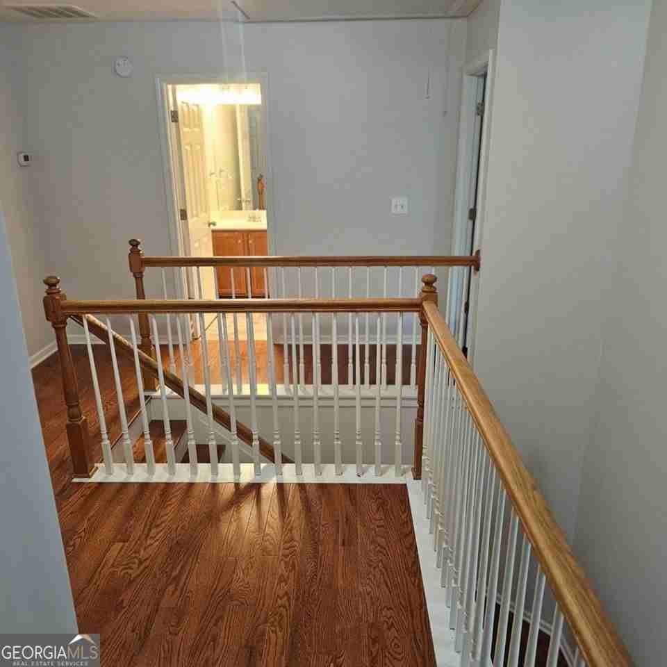 6141 Long Shore Dr - Photo 7 of 20