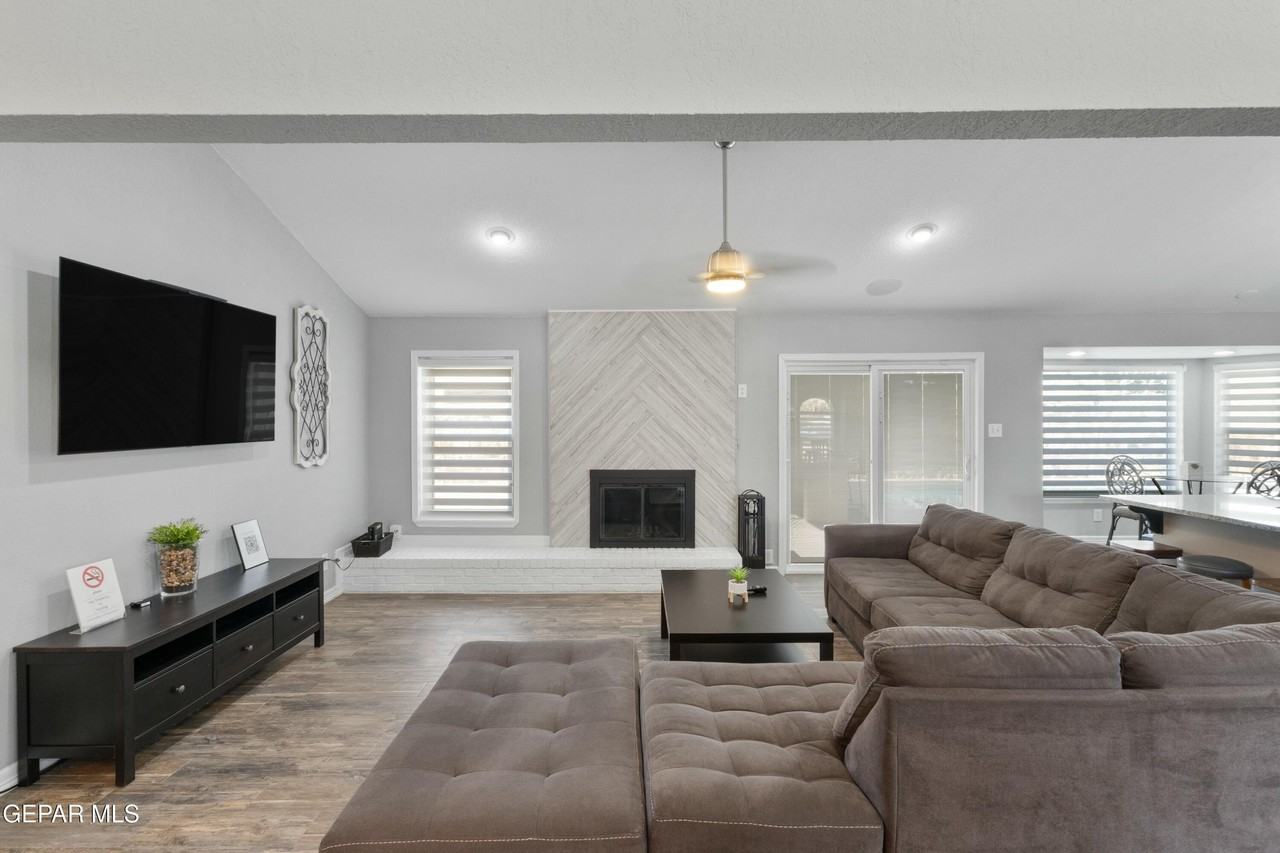 3709 Talent Way - Photo 3 of 35