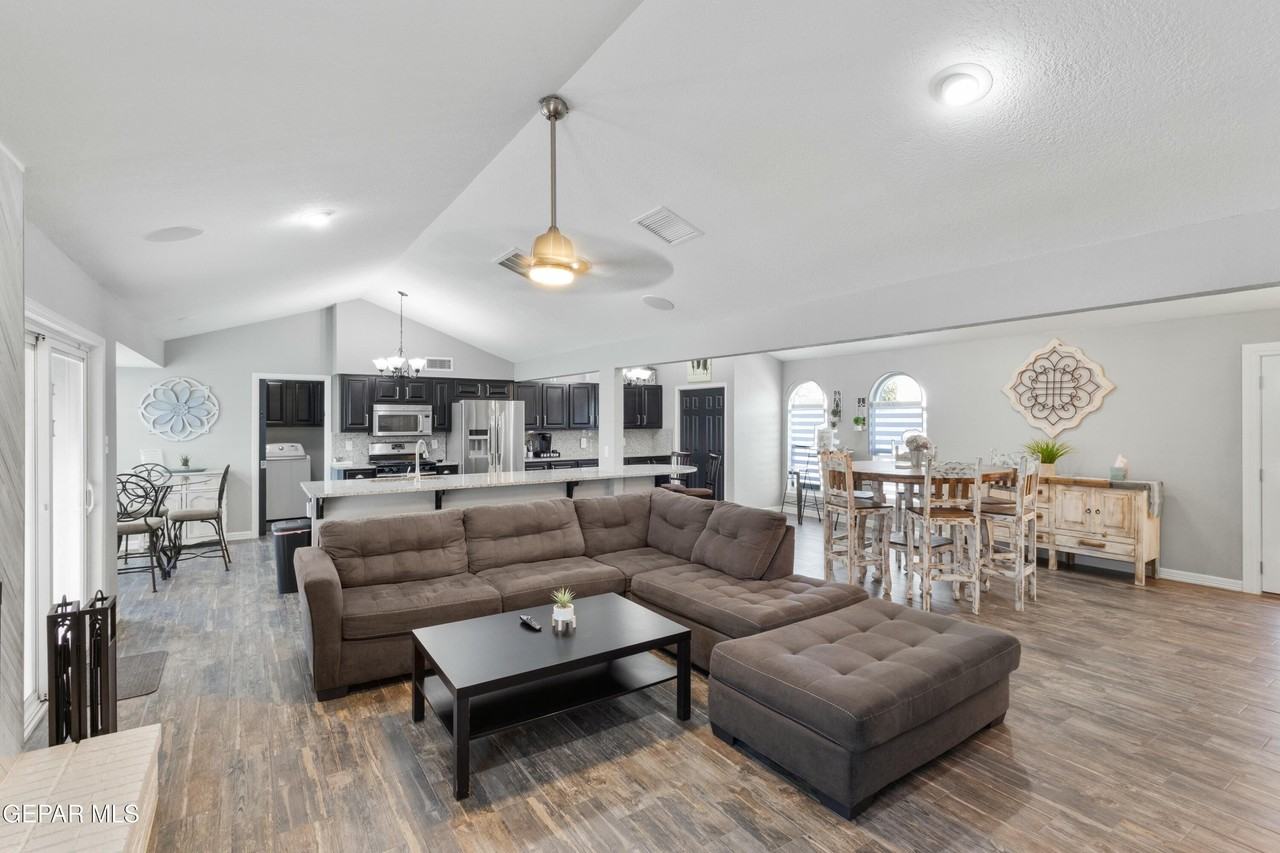 3709 Talent Way - Photo 5 of 35