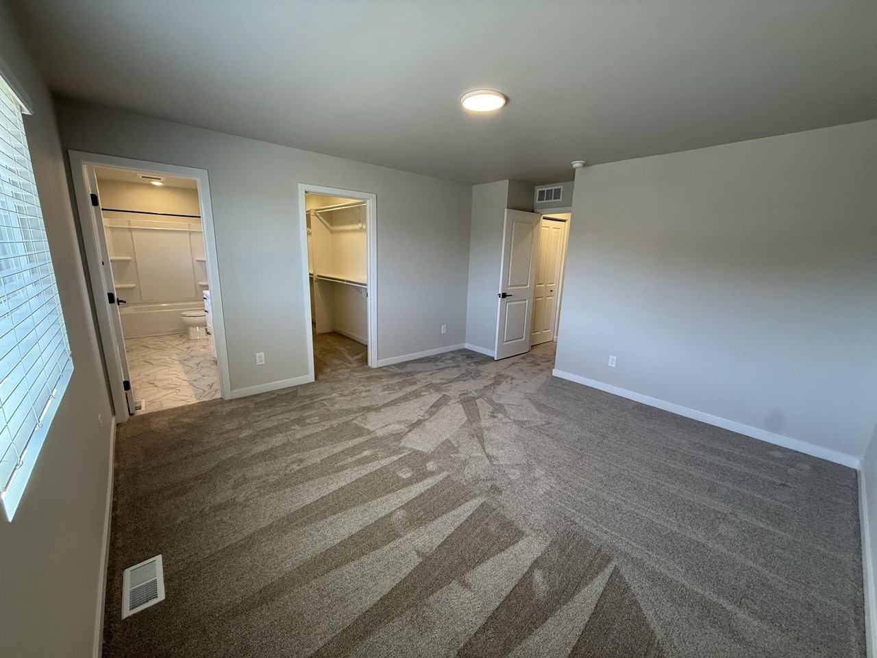 2268 Anchor Ave - Photo 7 of 16