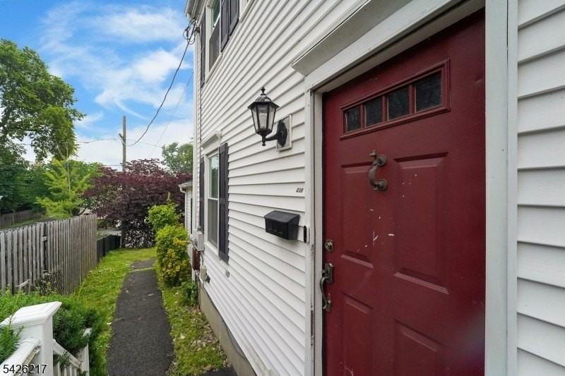 23A Doremus St - Photo 2 of 20