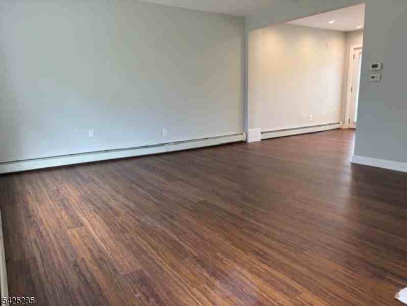 37 Kensington Rd - Photo 5 of 15