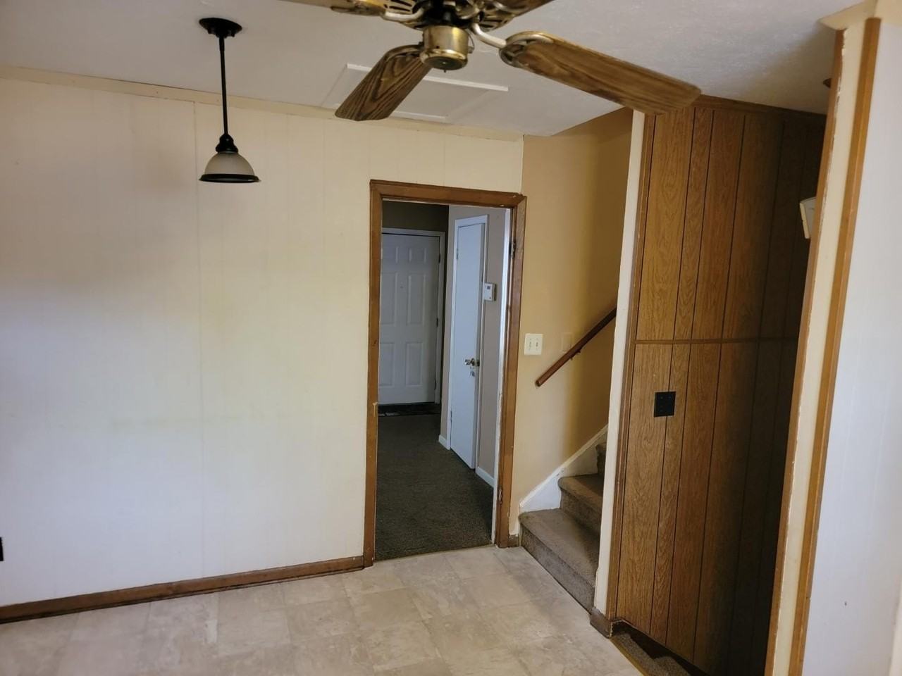 2531 Crosscreek Rd - Photo 5 of 10