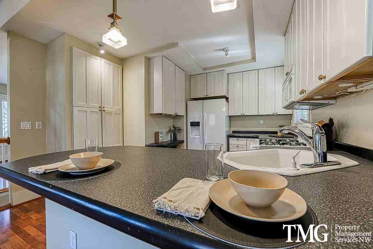 1628 Se Ladd Ave - Photo 6 of 32