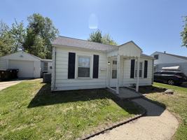 featured image of 1416 West Maywood Avenue