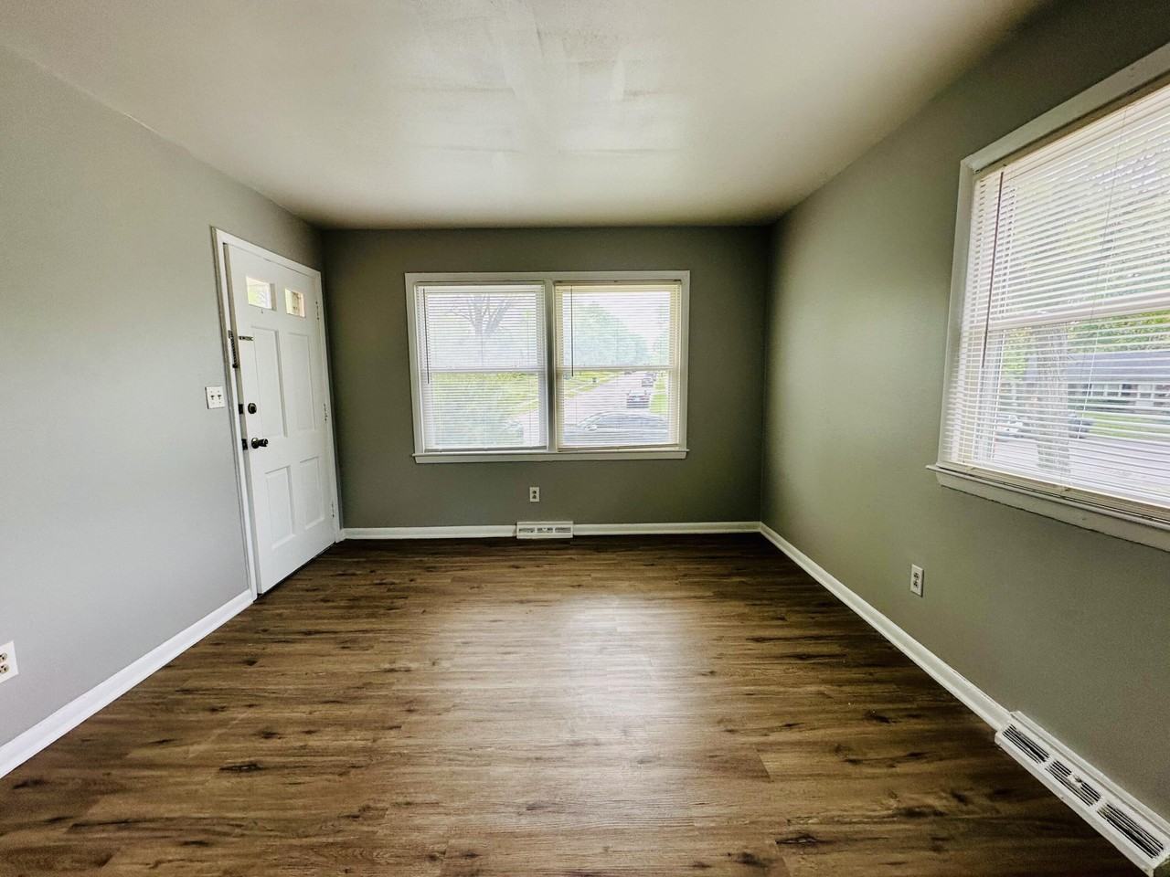 749 Terrace View Dr - Photo 4 of 10