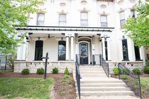 featured image of 275 S Limestone #140