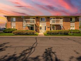 featured image of 125 E Van Riper Rd