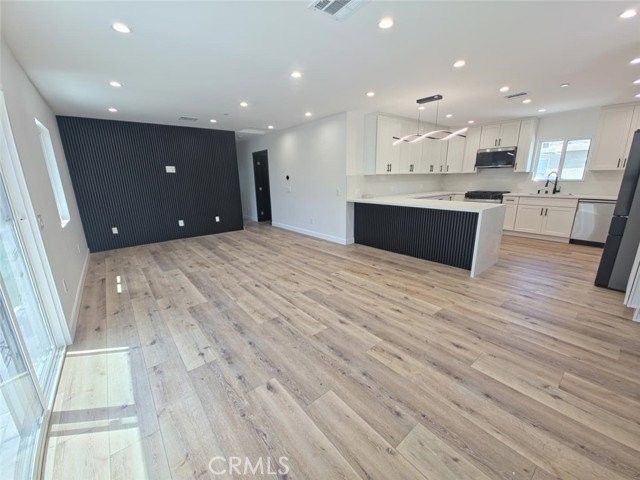 7333 Vanalden Ave - Photo 2 of 8