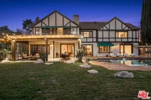 featured image of 3722 Alonzo Ave