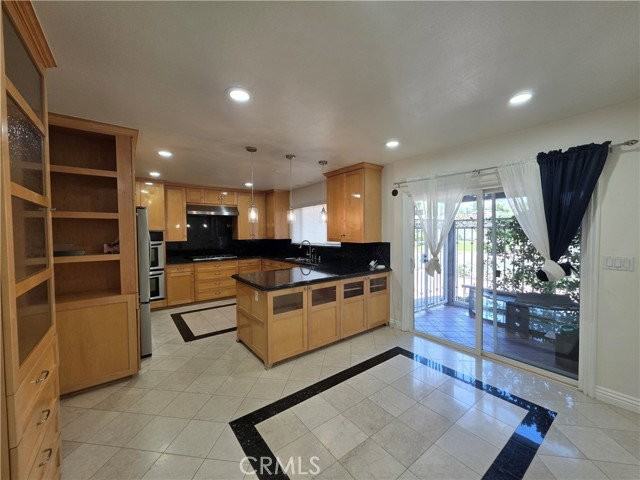 19022 Merridy St - Photo 6 of 8