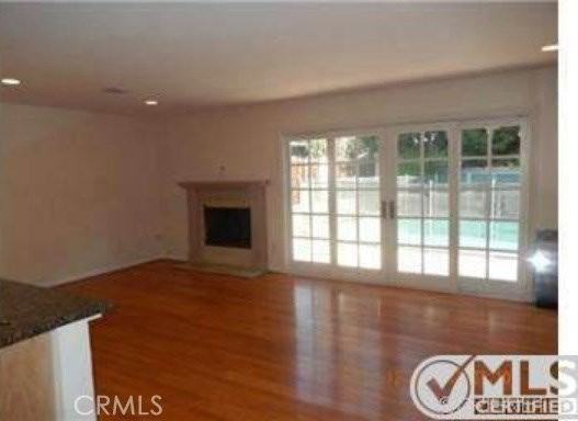 5538 Irondale Ave - Photo 3 of 4